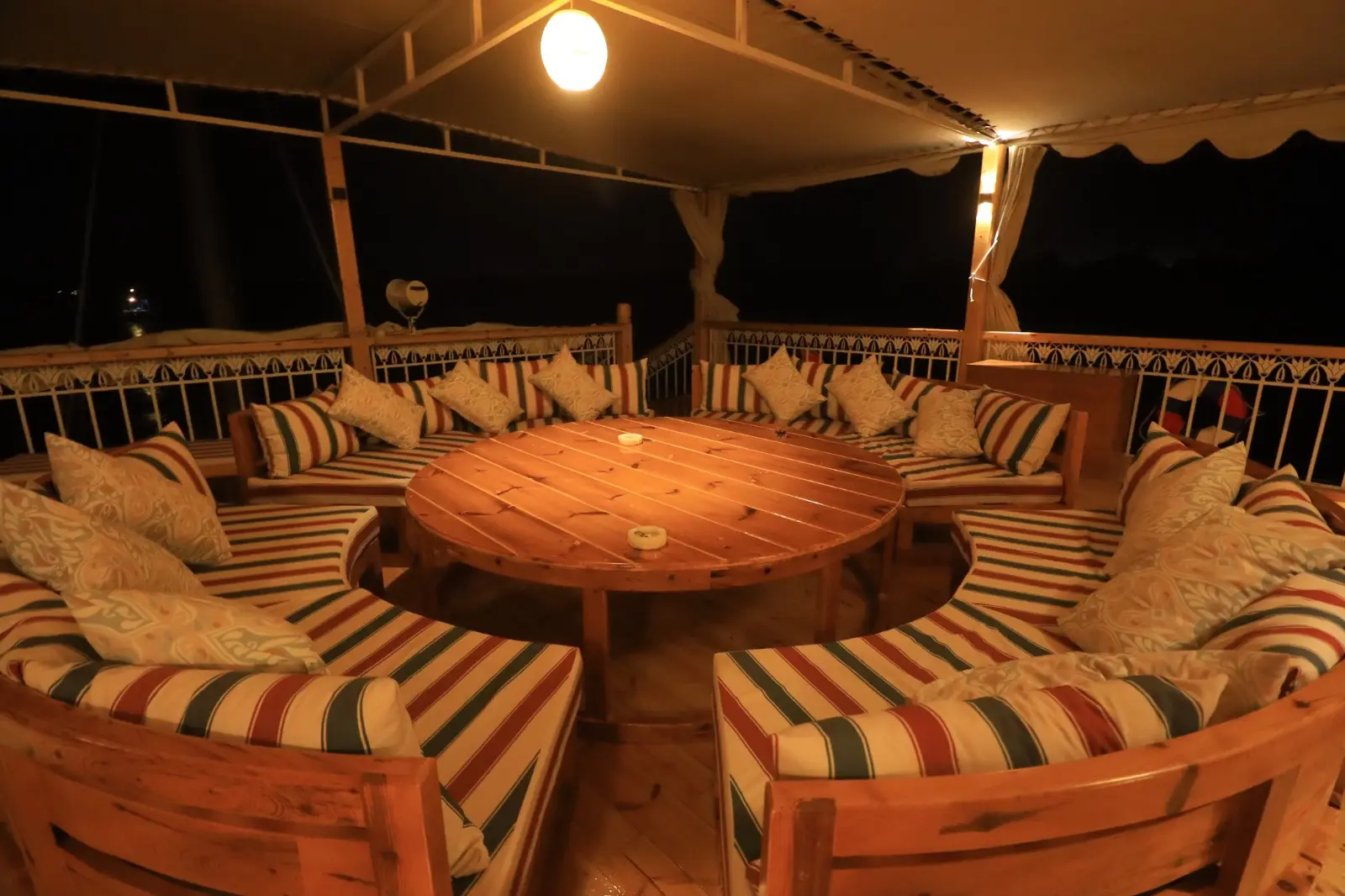 Dahabiya Nile Cruise from Luxor to Aswan – Private